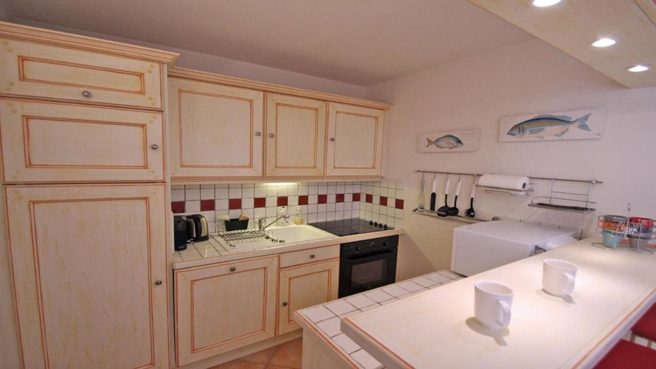 Sainte-Maxime - 3 Bedroom Apartment, Air Conditioned, Outdoor Terrace, Swimming Pool Bagian luar foto